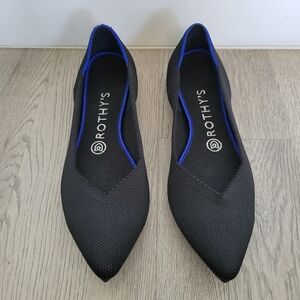 NWOT New Rothy's Pointed Toe Flats Shoes in Black with Blue Trim Women's Size 8